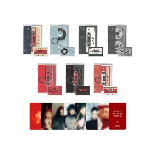 [PRE-ORDER] JENNIE Ruby Cassette Tape Keyring + Photocard Random