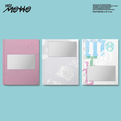 ITZY - [MOTTO] PHOTOBOOK VER. (3 VERSIONS) RANDOM