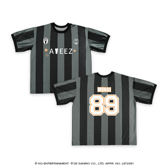 [PRE-ORDER] ATEEZ - ATEEZ X HELLO KITTY POP UP OFFICIAL MD T-SHIRT