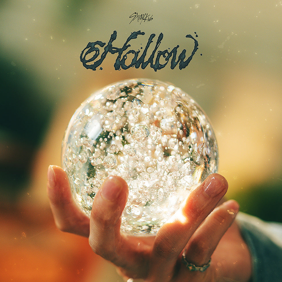 STRAY KIDS - JAPAN 3RD MINI ALBUM [HOLLOW]
