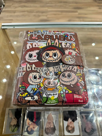 Labubu 4 pocket ziper binder (10 pages inlcuded holds 40 cards)