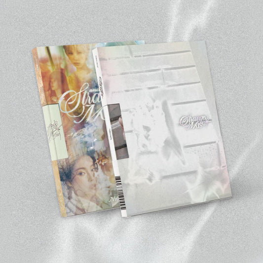 [PRE-ORDER] NMIXX - 6TH MINI ALBUM [STRANGE MUSE] (2 VERSIONS) SET